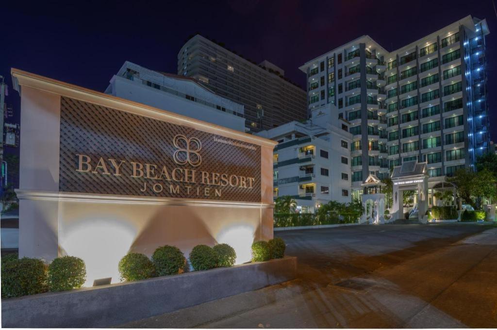 Bay Beach Resort Jomtien Pattaya Ngoại thất bức ảnh