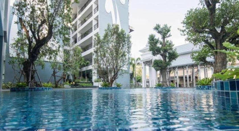 Bay Beach Resort Jomtien Pattaya Ngoại thất bức ảnh